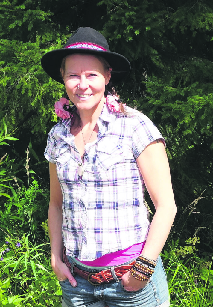 Muusikko Henna Raita: Alppirinteiden sykkeestä maaseudun luovaan ...